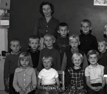 Kisa Skola Klass 1 Lundin
raja
Klassfoto
Nyckelord: Kisa Lundin