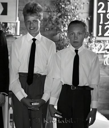 1963 års Konfirmander Tidersrum
raja
Konfirmationsfoto
Nyckelord: Konfirmander Tidersrum