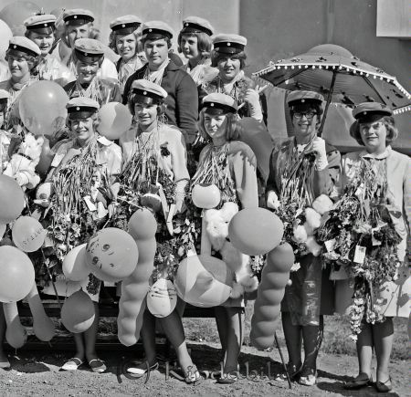 Realexamen 1963 A-klass
raja
Klassfoto
Nyckelord: Realexamen Kisa
