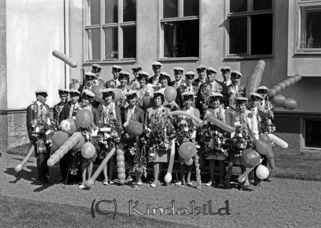 Realexamen 1963 A-klass
raja
Klassfoto
Nyckelord: Realexamen Kisa