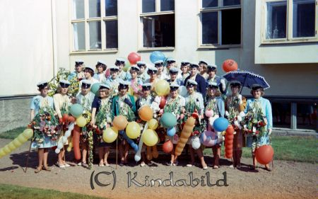 Realexamen 1963 A-klass
raja
Klassfoto
Nyckelord: Realexamen Kisa