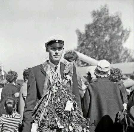 Realexamen 1963 A-klass
raja
Man som är färdig med sina studier


Nyckelord: Realexamen Kisa