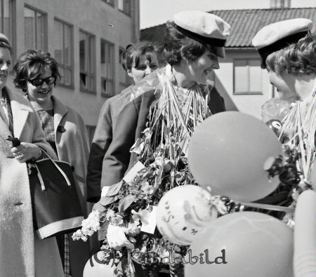 Realexamen 1963 A-klass
raja
Kvinnor som är färdiga med sina studier


Nyckelord: Realexamen Kisa