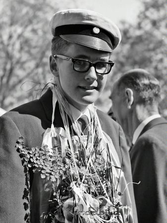 Realexamen 1963 A-klass
raja
Man som är färdig med sina studier


Nyckelord: Realexamen Kisa