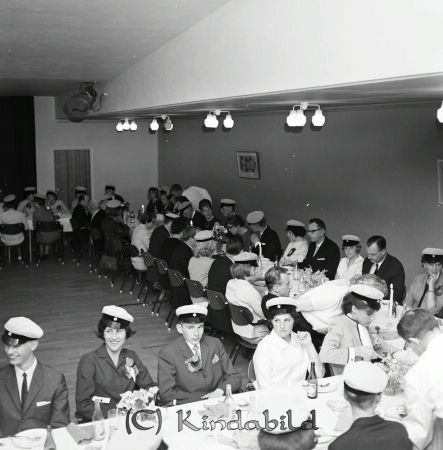 Realexamen 1963 A-klass
raja
Realexamenfirande i Folkets Hus
Nyckelord: Realexamen Kisa