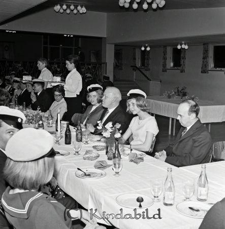 Realexamen 1963 A-klass
raja
Realexamenfirandei Folkets Hus
Nyckelord: Realexamen Kisa