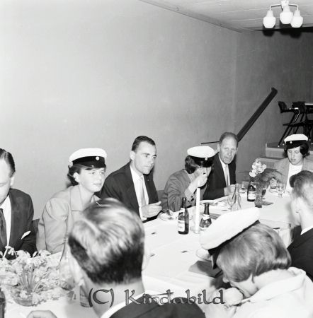 Realexamen 1963 A-klass
raja
Realexamenfirande i Folkets Hus
Nyckelord: Realexamen Kisa