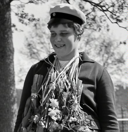Realexamen 1963 A-klass
raja
Kvinna som är färdig med sina studier

raja
Birgit Johansson, Opphem. 
Källa: Gerd Pettersson 

Nyckelord: Realexamen Kisa