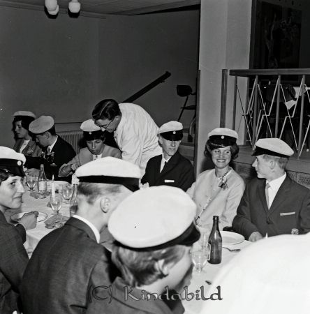 Realexamen 1963 A-klass
raja
Realexamenfirande i Folkets Hus
Nyckelord: Realexamen Kisa