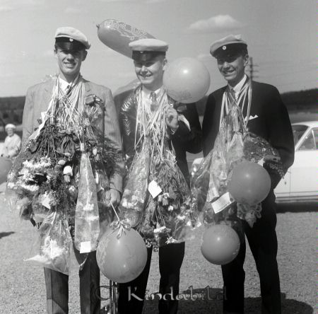 Realexamen 1964 Kisa
raja
Män som är färdiga med sina studier


Nyckelord: Realexamen Kisa