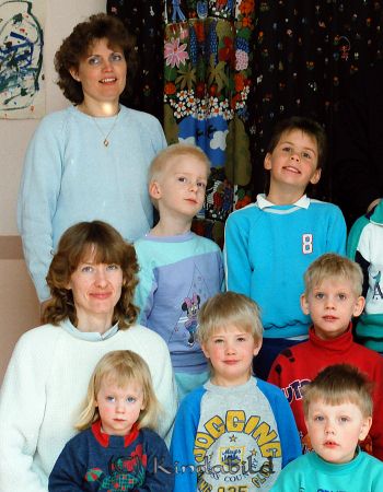 Tornhagens förskola
raja
Klassfoto 

raja
Bortre raden till vänster Katla Kindestam NIlsson 
Källa: Gerd Pettersson 

Nyckelord: Tornhagen Kisa