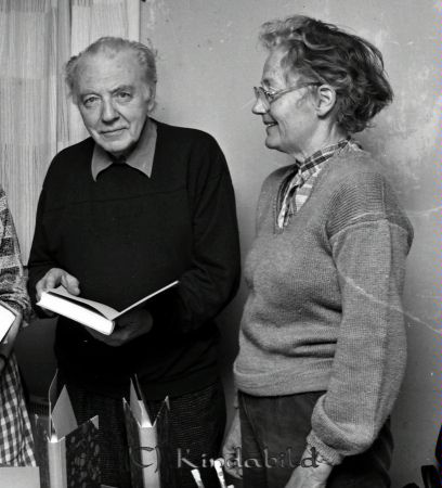 Medborgarskolan kurs i bokbinderi
raja
Bild med en kvinna och en man  

raja
Curt von Wachenfelt, Birgit Millinger
Källa: Pär Kronström

Nyckelord: Medborgarskolan Kisa