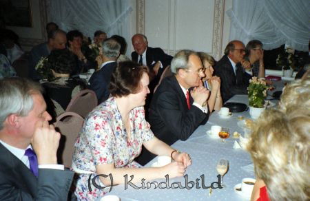 Rotaryklubben 40-årsjubileum Värdshuset Tingshuset Kisa
raja
Jubileumsfest

Mannen med glasögon Folke Nyblom
Nyckelord: Rotaryklubben Kisa