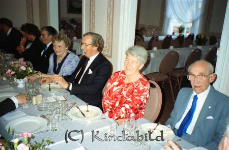 Rotaryklubben 40-årsjubileum Värdshuset Tingshuset Kisa
raja
Jubileumsfest

Trea från höger Ville Sandelius

raja
frh. Bernt Sandström, Gertrud Svensson, Wille Sandelius, Irma Sandelius 
Källa: Pär Kronström

Nyckelord: Rotaryklubben Kisa