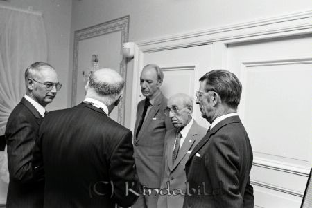 Rotaryklubben 40-årsjubileum Värdshuset Tingshuset Kisa
raja
Jubileumsfest

raja
frv. Lars Lennartsson, Sölve Kernell, Göte Lindqvist, Bernt Sandström, Arne Nilsson 
Källa: Pär Kronström

Nyckelord: Rotaryklubben Kisa