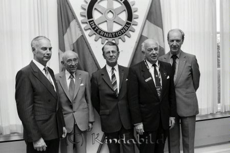 Rotaryklubben 40-årsjubileum Värdshuset Tingshuset Kisa
raja
Jubileumsfest

raja
frv. Lars Lennartsson, Bernt Sandström, Arne Nilsson, Sölve Kernell, Göte LIndqvist 
Källa: Pär Kronström

Nyckelord: Rotaryklubben Kisa