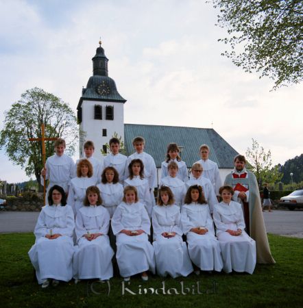 Kisa Kyrka Konfirmation Söderberg
raja
Konfirmationsfoto
Nyckelord: Söderberg Kisa