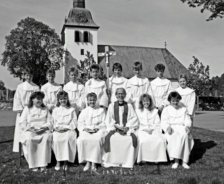  Konfirmation Kisa Kyrka  S Svae
raja
Konfirmationsfoto
Nyckelord: Svae Kisa