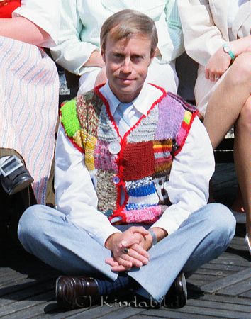 Värgårdsskolan Klass 9 Avslutning Kisa
raja
Klassfoto

Lärare Bruno Germunsson

raja
Bruno med en fin väst som flickorna i klassen hade stickat, ett stycke var.
Källa: Bruno 
Nyckelord: Värgårdsskolan Kisa