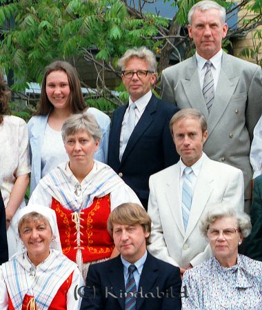 Lärargrupp Värgårdsskolan Kisa
raja
Lärarkåren på högstadiet

raja
Första raden Anita Yngve, Kjell Lernedal och Marie-Anne Gremar.
Andra raden Birgit Pettersson, Bruno Germundsson
Tredje raden nn, Kaj Dahlskog och Ingvar Larsson. 
Källa: Gerd Pettersson

Nyckelord: Värgårdsskolan Kisa