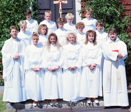 Sommarkonfirmation Tidersrum Kyrka Söderberg + Diakon
raja
Konfirmationsfoto
Nyckelord: Tidersrum Söderberg