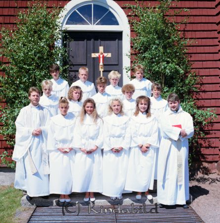 Sommarkonfirmation Tidersrum Kyrka Söderberg + Diakon
raja
Konfirmationsfoto
Nyckelord: Tidersrum Söderberg