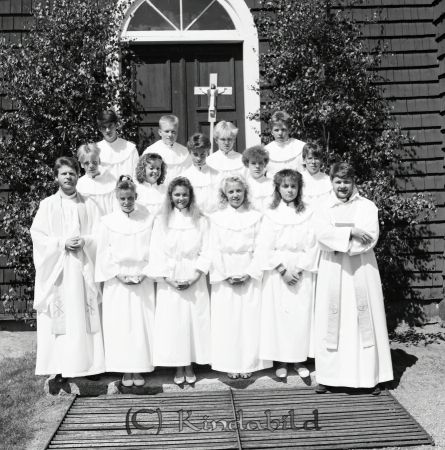 Sommarkonfirmation Tidersrum Kyrka Söderberg + Diakon
raja
Konfirmationsfoto
Nyckelord: Tidersrum Söderberg
