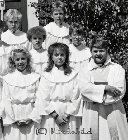 Sommarkonfirmation Tidersrum Kyrka Söderberg + Diakon
raja
Konfirmationsfoto
Nyckelord: Tidersrum Söderberg
