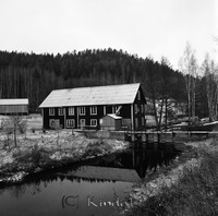 Filnamn=Petters. - ext - 1214-09.jpg
Filstorlek=42KiB
Dimensioner=450x445
Uppladdade datum=Aug 09, 2010 Petters. - ext - 1214-09.jpg