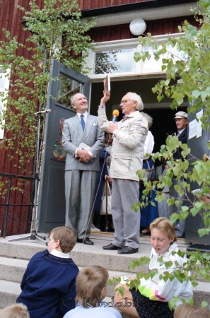 Hemvändardag i Tidersrum
raja
Rolf Wirtén till vänster
Nyckelord: Hemvändardag Tidersrum