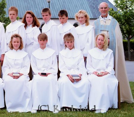 Kisa Kyrka Konfirmationsgrupp Åke Löfgren
raja
Konfirmationsfoto

Nyckelord: Kyrka Kisa