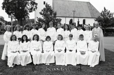 Kisa Kyrka Konfirmationsgrupp Åke Löfgren
raja
Konfirmationsfoto

Nyckelord: Kyrka Kisa