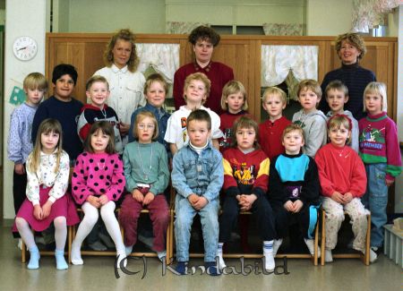 Kulla Förskola Gamla Eksjövägen Kisa
raja
Klassfoto
Nyckelord: Förskola Kisa