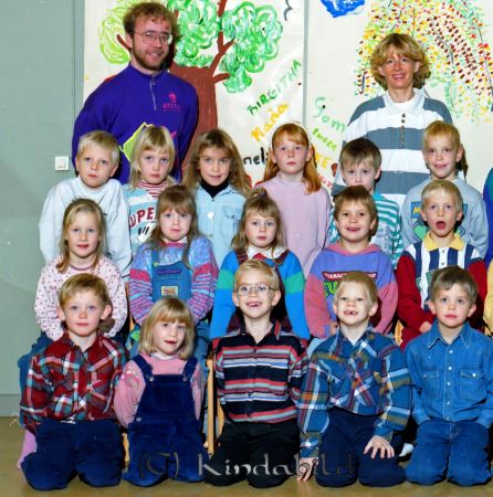 Förskolan Bäck
raja
Klassfoto
Nyckelord: Förskolan Kisa