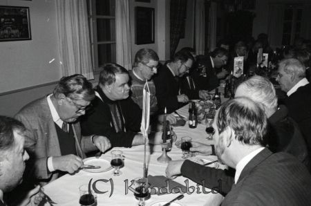 Rotary Kisa
pim

Rotarymöte
frv. Hans-Lennart Johansson, Harald Jonasson, Jan Thurfjäll, Sören Forss, Leif Börlinger.
frh. Lennart Andersson, Lars Lennartsson, Lars Gunnarsson
Nyckelord: Rotary Kisa