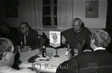 Rotary Kisa
pim

Rotarymöte
i bild Erik Hoffstedt, Gustaf Almqvist och Wille Sandelius
Nyckelord: Rotary Kisa