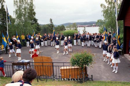 Svenska Flaggans Dag Bygdegården
raja
Drillflickorna i aktion
Nyckelord: Bygdegården Kisa