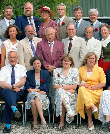 Värgårdsskolan Lärargrupp
raja
Lärarkåren på högstadiet

raja
Främre raden fr vänster Gunnar Ejderholm, Sabine Gruber, Eva Lindberg och Sisko Kallio-Eriksson
Mellanraden fr vänster Merja Kunnari, Per Ljung, Bengt Nordin, Bengt Neidenström, Bruno Germundsson och Britta Simonsson.
Bakre raden fr vänster Stig Larsson, Lennart Samuelsson, Madeleine Mathson, Tore Djerf-Nilsson, Lennart Lindvall och Roland Yngve.
Källa: Folke Nyblom 
Nyckelord: Värgårdsskolan Kisa