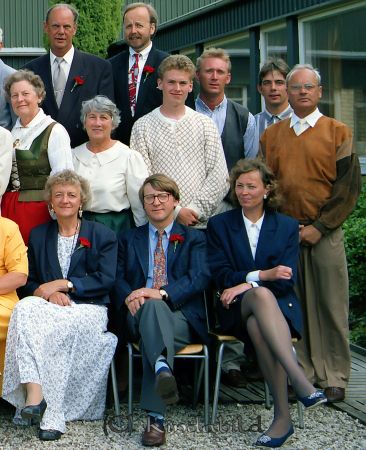 Värgårdsskolan Lärargrupp
raja
Lärarkåren på högstadiet

raja
Främre raden fr vänster Anita Yngve, Kjell Lernedal och Ann-Christin Bååth.
Mellanraden fr vänster Britta Simonsson, Britt Wahlström, ?
möjligen ungdomsledare fr kyrka/frikyrka, Bo Samuelsson, Jörgen Damm och Folke Nyblom.
Bakre raden fr vänster Bo Dagérus och Carl-Olof Waern.
Källa: Folke Nyblom 
Nyckelord: Värgårdsskolan Kisa