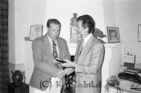 Rotary Kisa
pim

Presidentskift juni 1993
Pär Kronström och Jan Gustafsson
Nyckelord: Rotary Kisa