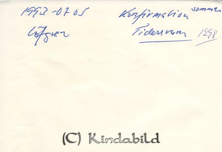 Sommarkonfirmation Tidersrum Löfgren
Nyckelord: Löfgren Tidersrum