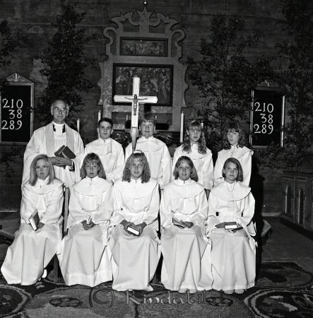 Sommarkonfirmation Tidersrum Löfgren
raja
Konfirmationsfoto
Nyckelord: Löfgren Tidersrum