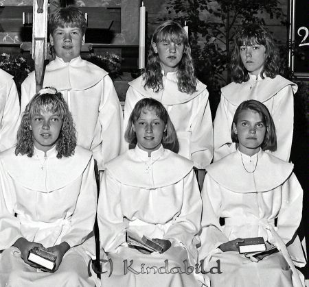 Sommarkonfirmation Tidersrum Löfgren
raja
Konfirmationsfoto
Nyckelord: Löfgren Tidersrum