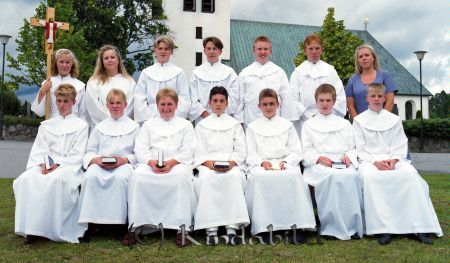 Sommarkonfirmation Kisa Helén Olsson
raja
Konfirmationsfoto
Nyckelord: Olsson Kisa