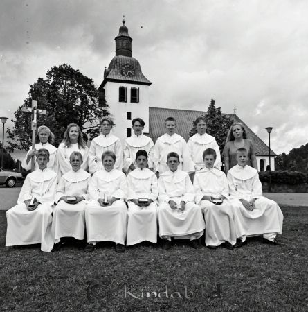 Sommarkonfirmation Kisa Helén Olsson
raja
Konfirmationsfoto
Nyckelord: Olsson Kisa