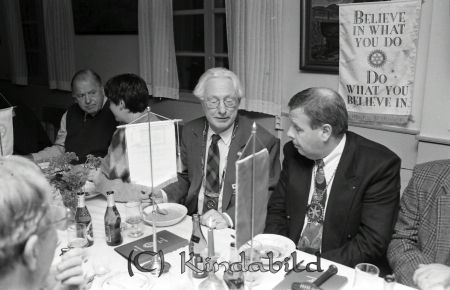 Rotary Kisa
pim

Guvernörsbesök 1993
frv. Henry Söderberg, Dana Dowson, Bengt Lindh, Pär Kronström
Nyckelord: Rotary Kisa