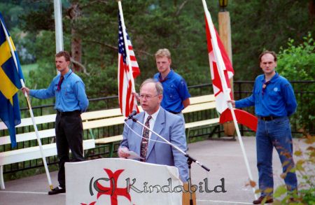 Emigrant och Hembygdsdag Bygdegården
raja
150-årsjubileum utvandringen

raja
I talarstolen Sigvard Olsson. Fanbärare från vänster Magnus Johansson, Martin Johansson och Peter" Nille" Nilsson. 
Källa: Gerd Pettersson

Nyckelord: Bygdegården Kisa