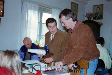Emigrant och Hembygdsdag Bygdegården
raja
150-årsjubileum utvandringen

raja
Främst till vänster Jan Andersson och till höger Tommy Karlsson,Horn 
Källa: Gerd Pettersson



Nyckelord: Bygdegården Kisa
