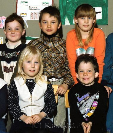 Förskolan Bäck Ann-Sofi Johansson Kisa
raja
Klassfoto
Nyckelord: Johansson Kisa