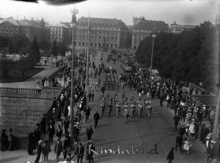 Stockholmsvy
mayca
Vaktparaden vid Stockholms slott.
Nyckelord: Ramstedt Korpklev